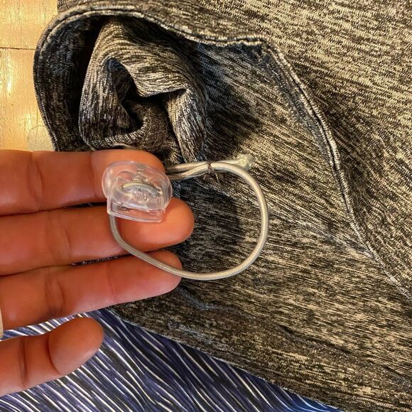 Pro player size medium Grey sleeveless  drawstring yoga top and Pro player purpl - Picture 5 of 9